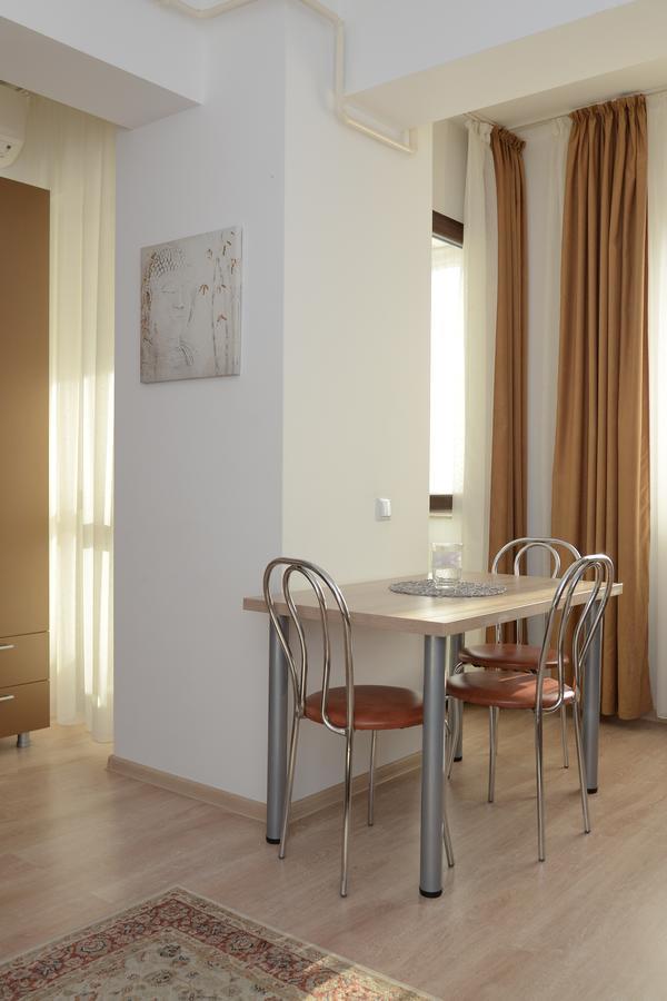 Cozy Apartments - City Center Iasi Exterior foto